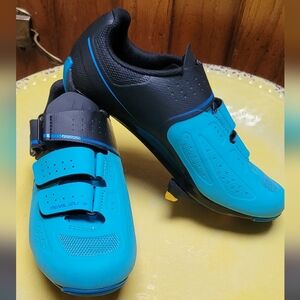 PEARL iZUMI TEAL AND BLACK. SHIMANO sz 37 like new